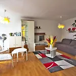 Kakadu Laubegast Wlan Tv Fahrrad *