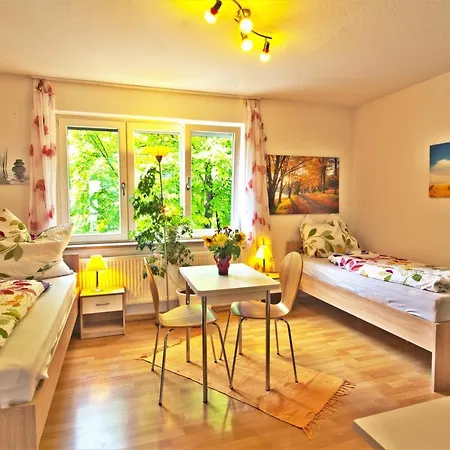 Kakadu Laubegast Wlan Tv Fahrrad ドレスデン