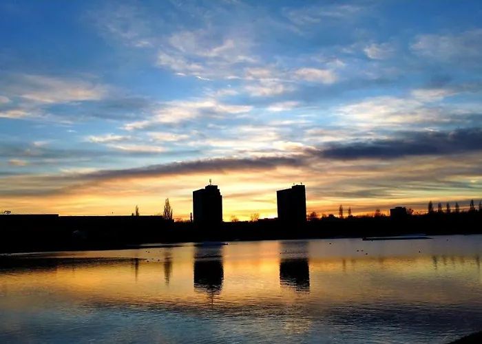 Kakadu Laubegast Wlan Tv Fahrrad * 德累斯顿